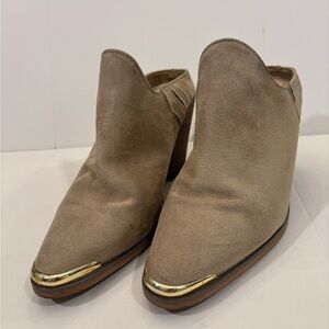 Elegant Tan Ankle Booties with Gold Accent